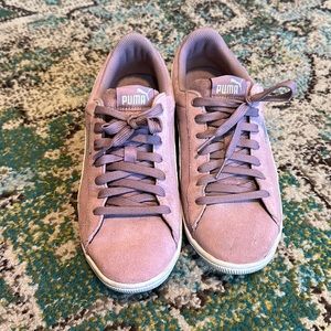 Puma Suede Vikky Low Top Sneakers Lavender Womens